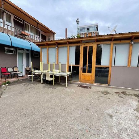 Park Hotel Tiflis Exterior foto